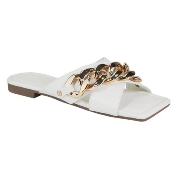Chain Decor White Criss Cross Slide Sandals - Picture 3 of 5